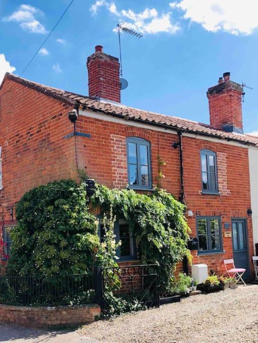 The Town House Aylsham Exterior photo